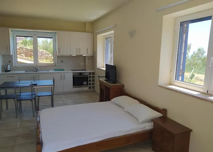 Apartament Neohori 1b *